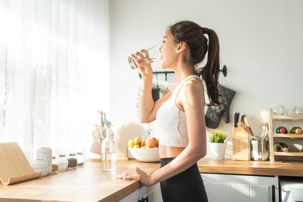 A woman tastes the new alternative to tank and tankless RO